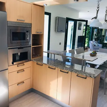 Luxury Vista Del Mar Villa Lloret de Mar