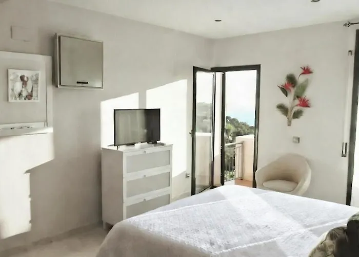 Luxury Vista Del Mar Villa *